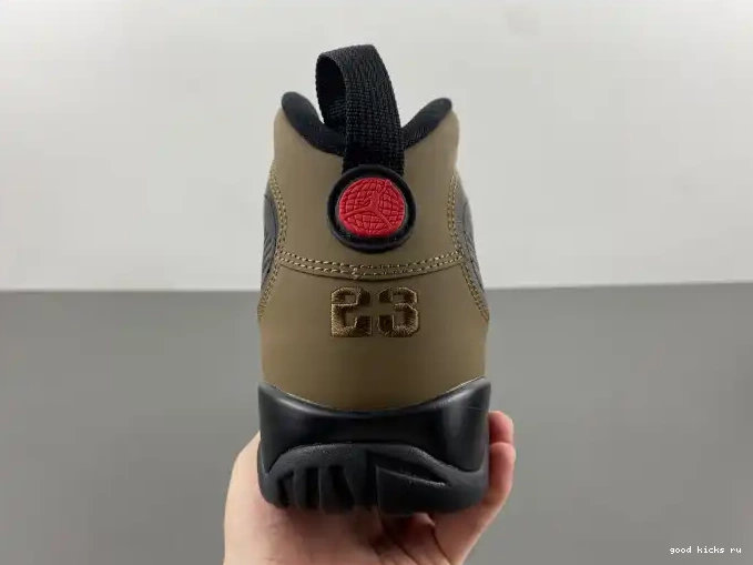 Air HV4794-030 9 Olive Jordan 0626